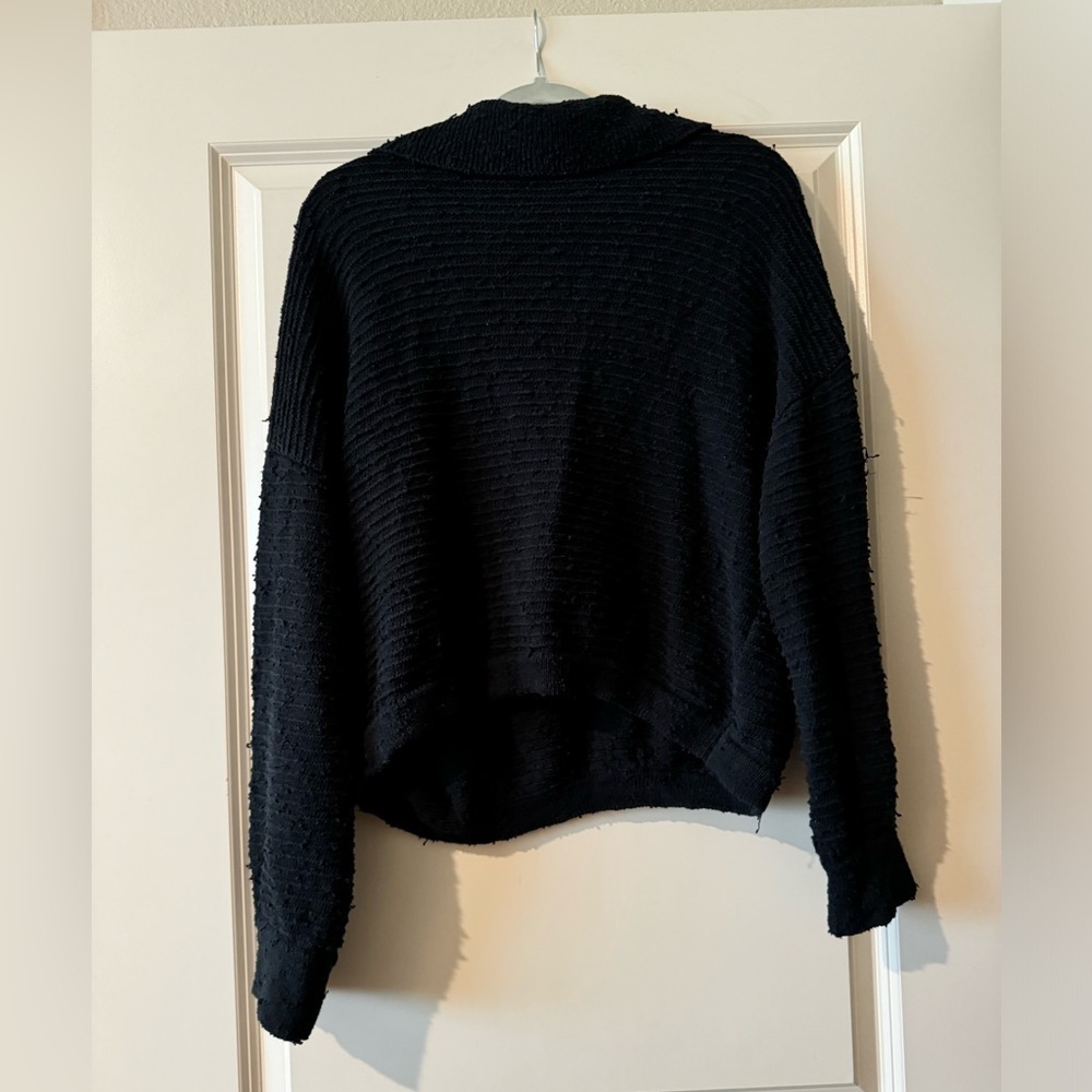 Free People FP Beach Carter V Neck Sweater Collar Black Size Medium EUC - Picture 2 of 4